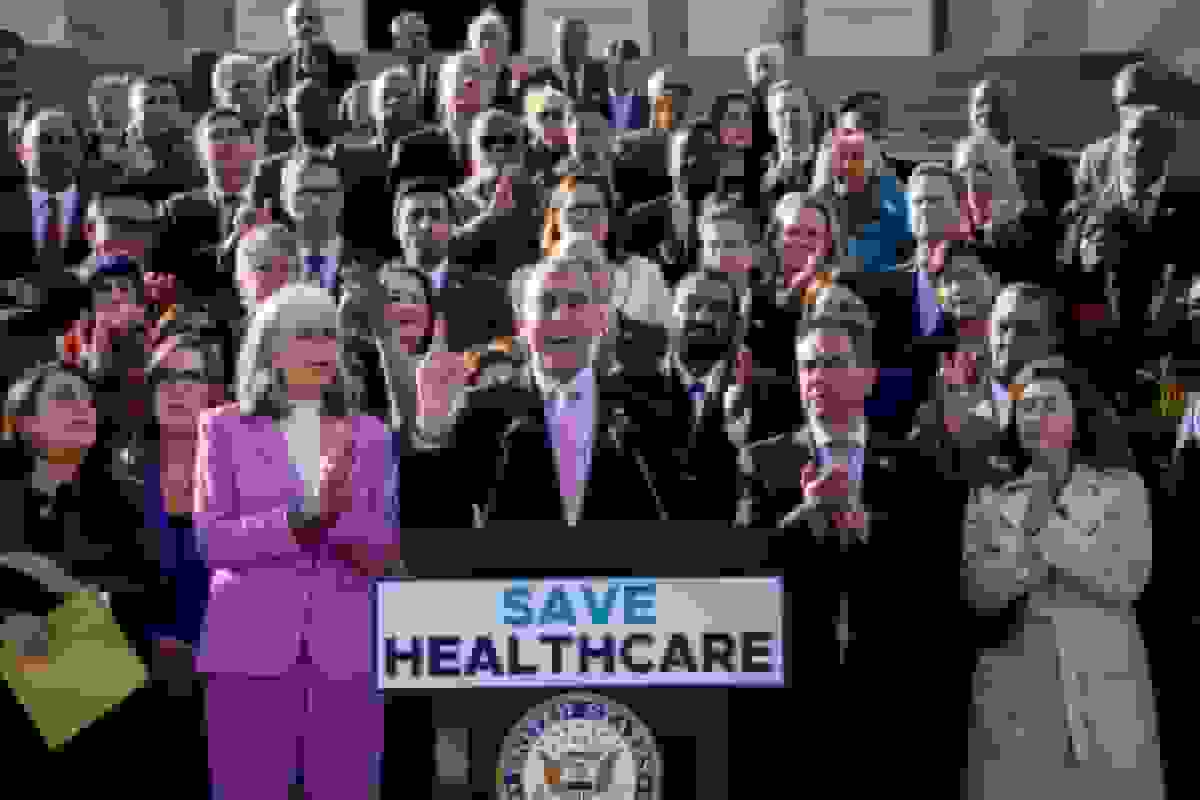 هزینههای مراقبت بهداشتی در کمپین انتخابات میانی آمریکا نقش محوری یافتهاند