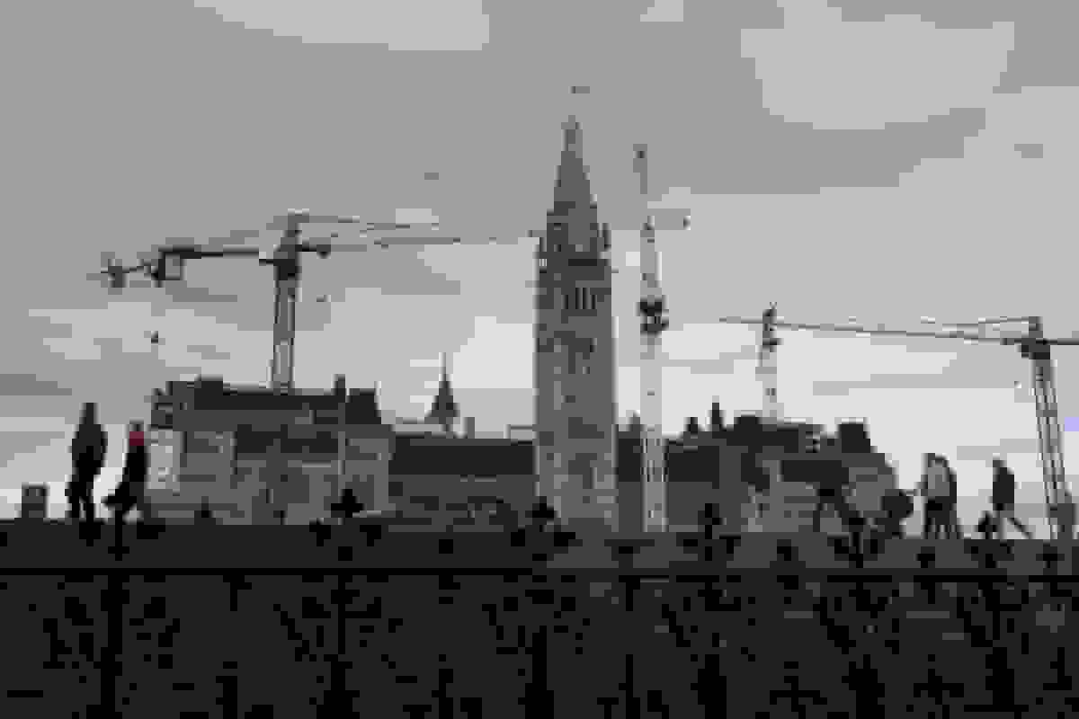 کارنی بودجه مبتنی بر بدهی را برای احیای اقتصاد کانادا ارائه میدهد