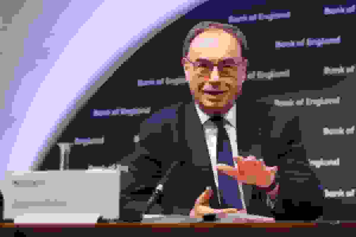 پاداش دادن به رونق بانکداری سایهای بیمعنی است