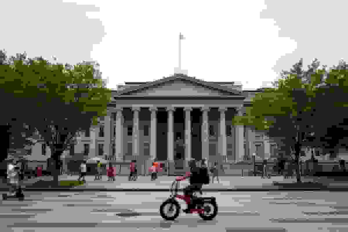 فروش اوراق قرضه خزانه داری در هفته ای با داده های محدود برای معامله گران اوراق