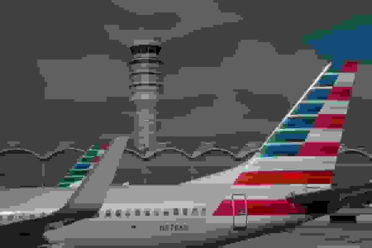 وزیر حمل و نقل آمریکا از تأخیرهای بیشتر پروازها به دلیل تعطیلی دولت هشدار داد