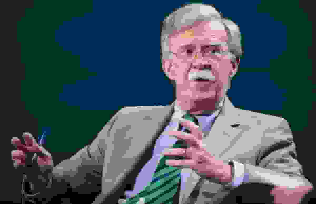 جان بولتون به اتهام رسیدگی به اسناد طبقهبندیشده تحت تعقیب قرار گرفت