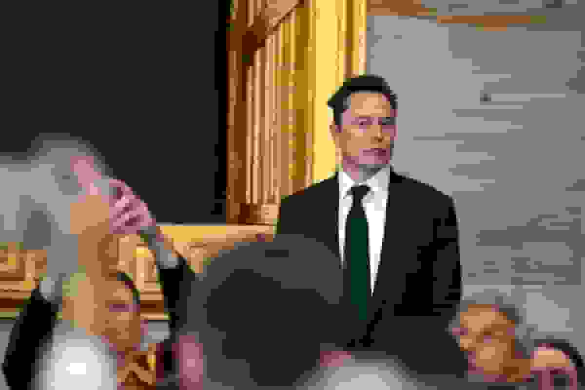 طرح پرداخت ماسک با مخالفت بیشتری روبرو میشود؛ گلاس لوئیس رأی "نه" را توصیه میکند