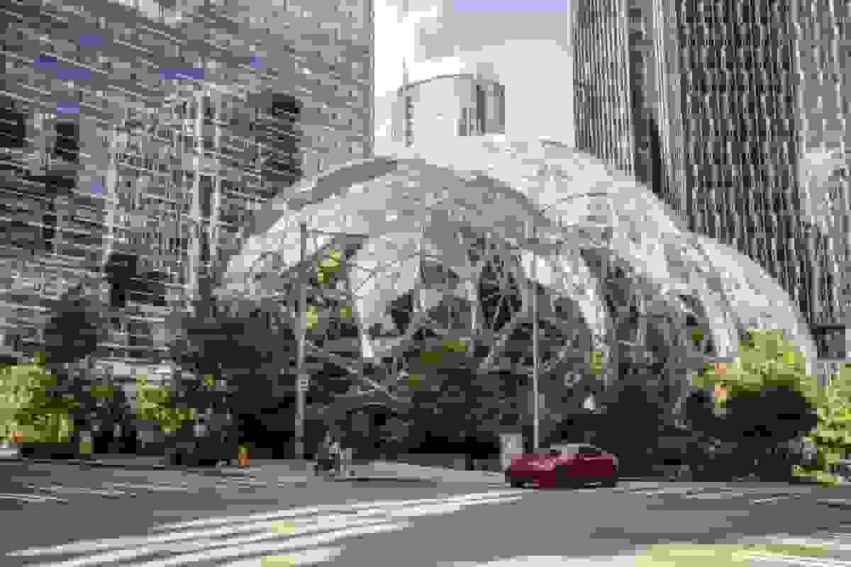 آمازون کارمندی را که به روابط شرکت با اسرائیل اعتراض کرده بود اخراج کرد