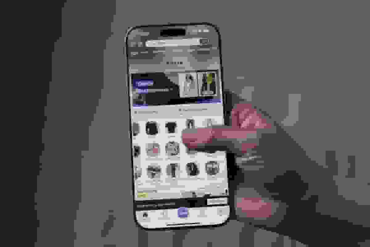 شین تحت فشار اتحادیه اروپا برای محدود کردن فروش عروسکهای جنسی و سلاح