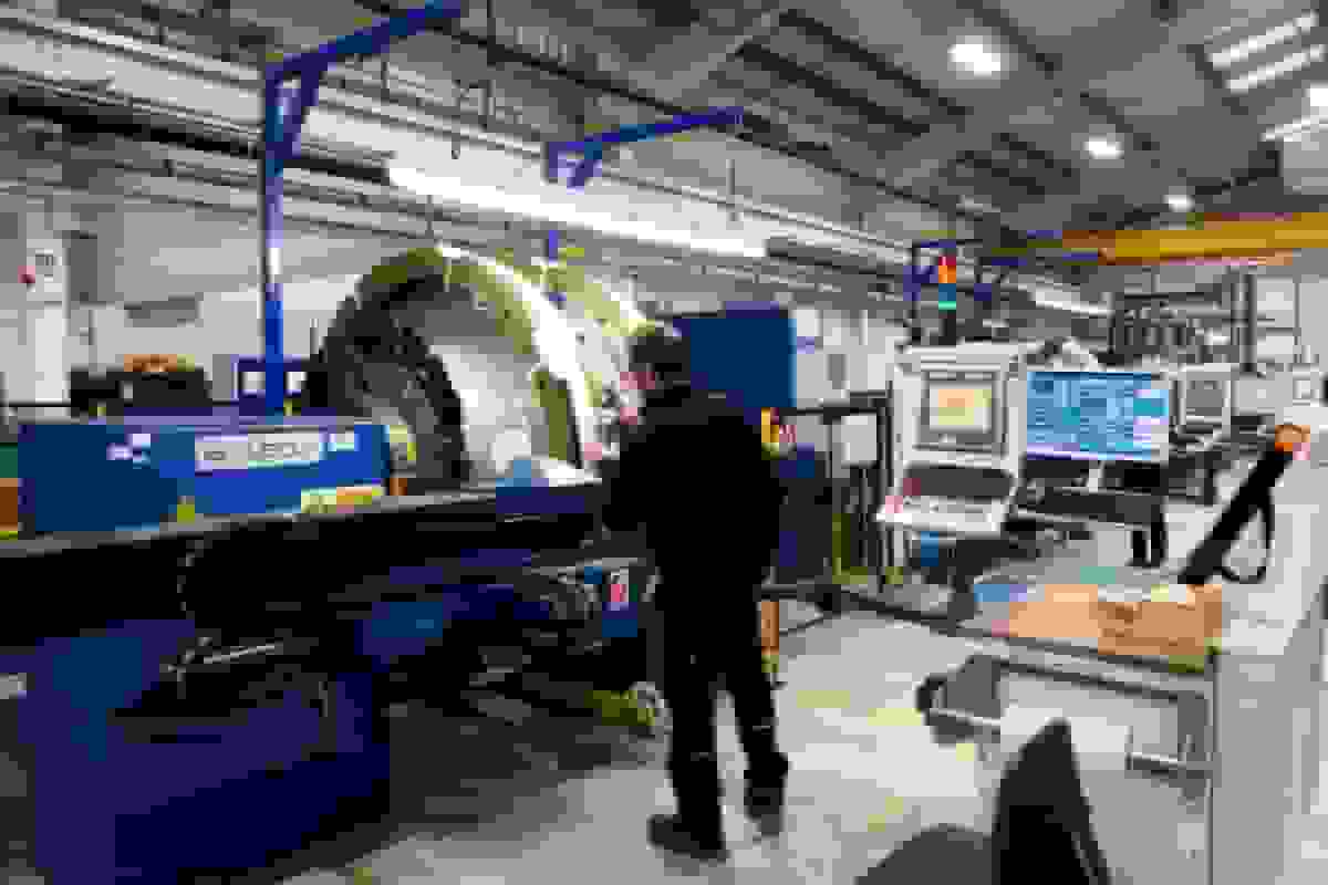 رشد تولید کارخانههای بریتانیا با کاهش نگرانیهای مالیاتی