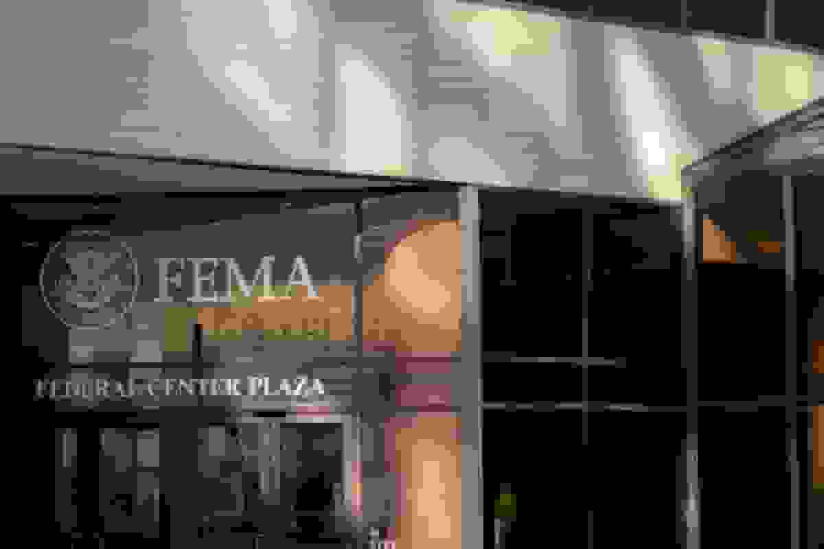 سازمان فدرال مدیریت بحران کارمندان خود را پس از پایان بررسی نامه افشاگری بازگرداند