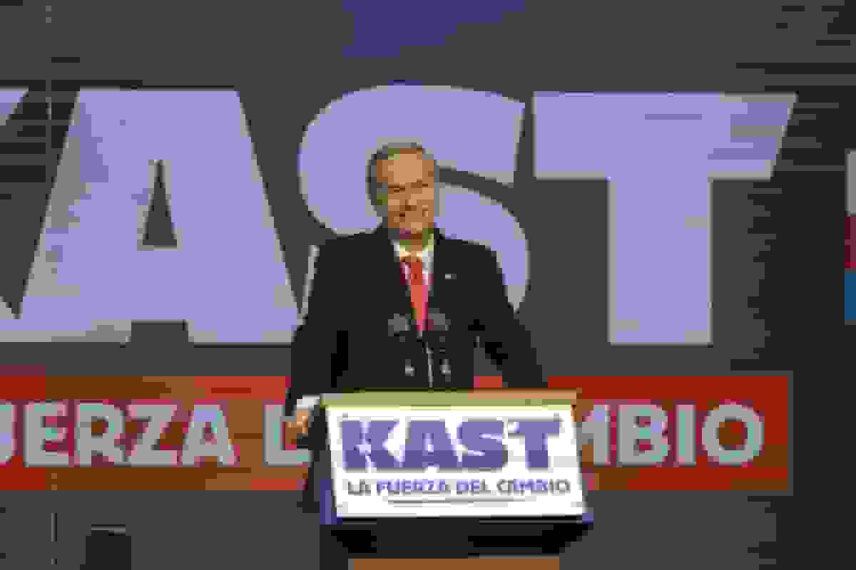 نامزد محبوب ریاست جمهوری شیلی مشاوران اقتصادی برجسته را به کار گرفت