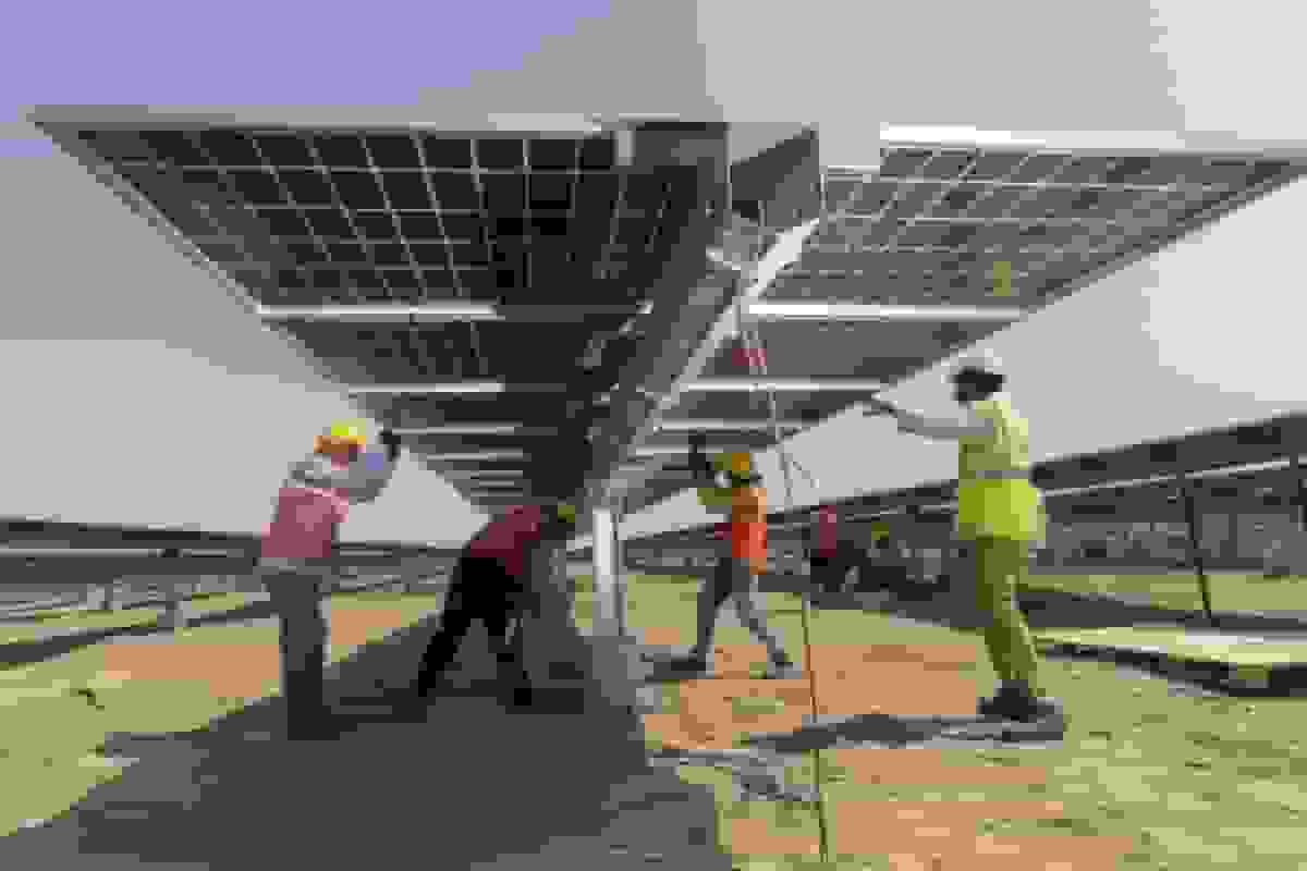 افزایش محدودیتهای انرژی خورشیدی در هند به دلیل اشباع شبکه برق