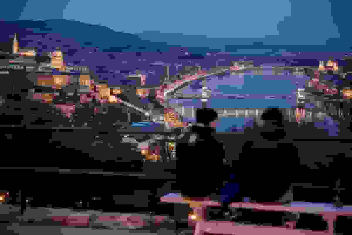 تغییر چشمانداز اعتباری مجارستان به منفی توسط فیتچ به دلیل سیاستهای بودجهای