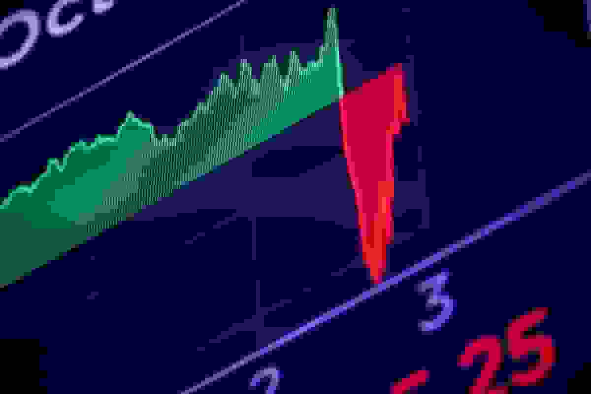سهام در پی دادههای ضعیف آمریکا توقفی کوتاه دارند