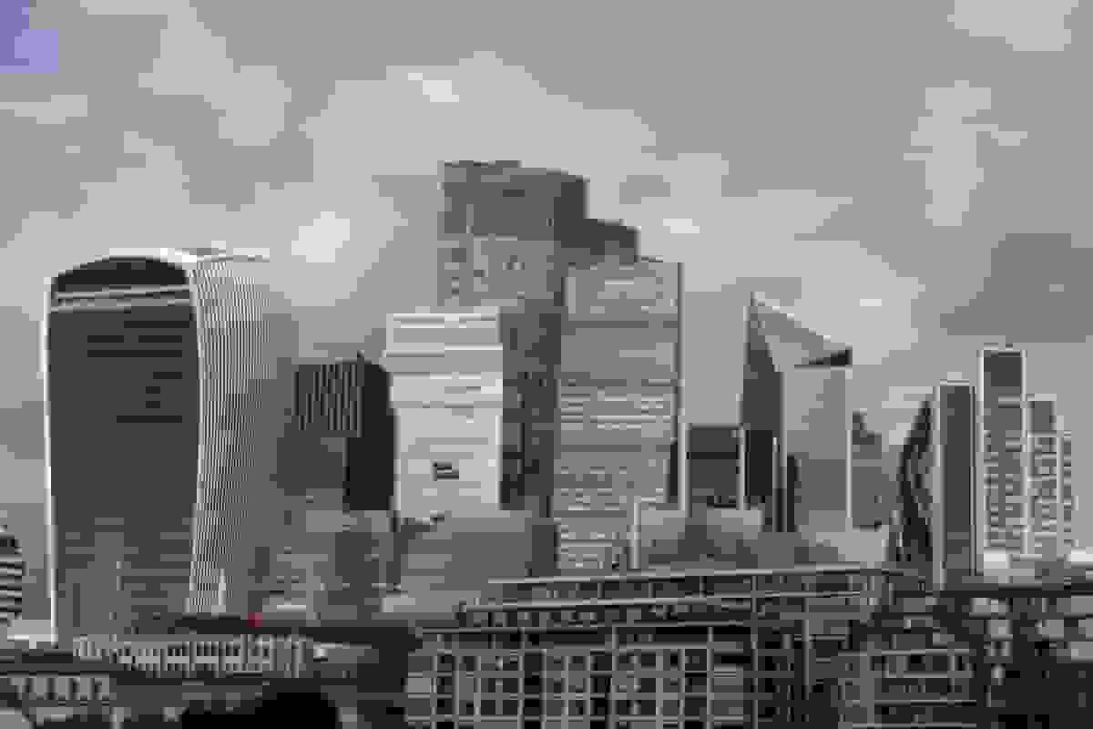 تأثیر نوسانات بازارهای جهانی بر بودجه بریتانیا از نگاه الگرا استراتون