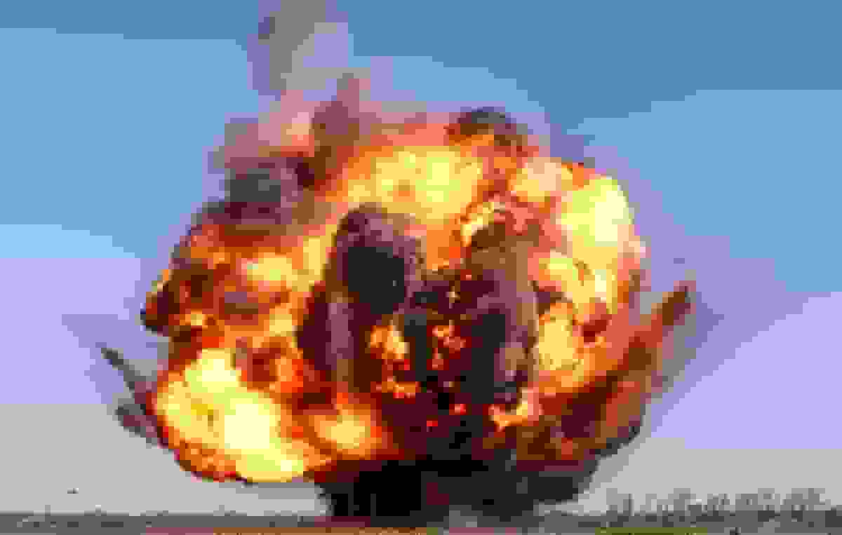 انفجار در کارخانه گاز شیراز؛ ۹ نفر مجروح شدند