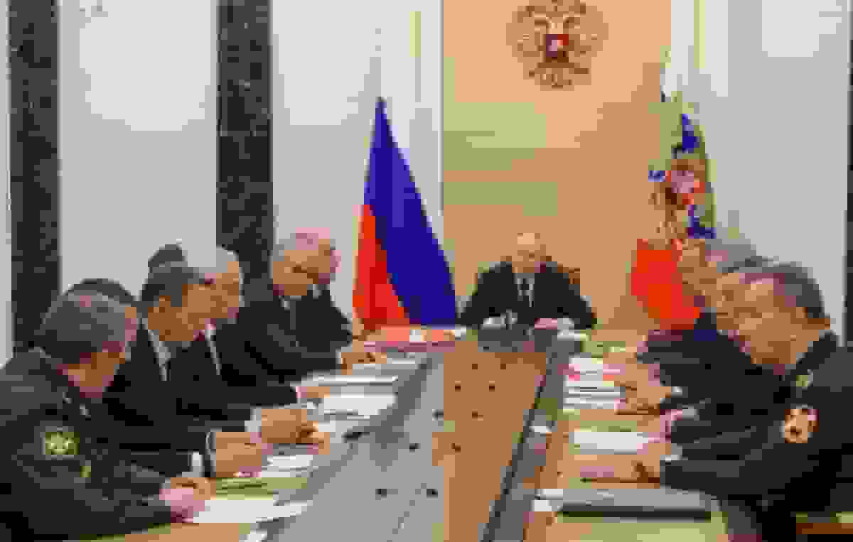 روسیه در پاسخ به آمریکا آزمایشهای هستهای را بررسی میکند و کانادا داراییهای روسیه را توقیف مینماید