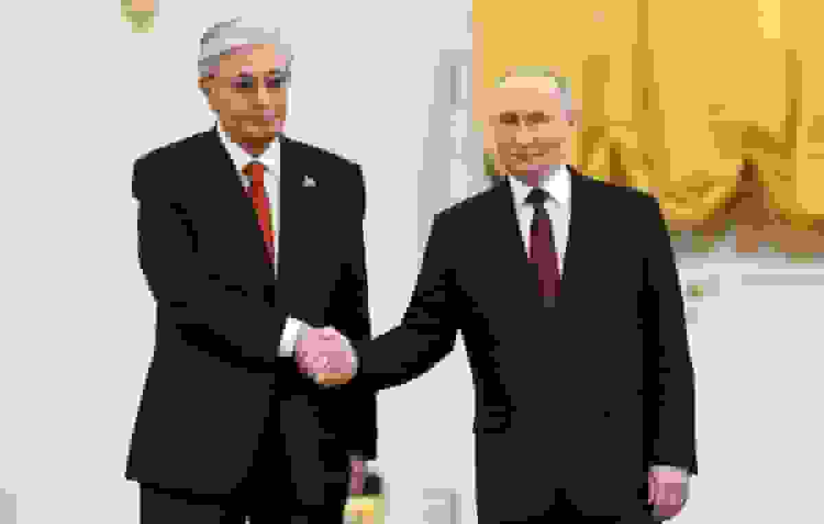 دیدار رهبران روسیه و قزاقستان و توقف مذاکرات کیف با مسکو