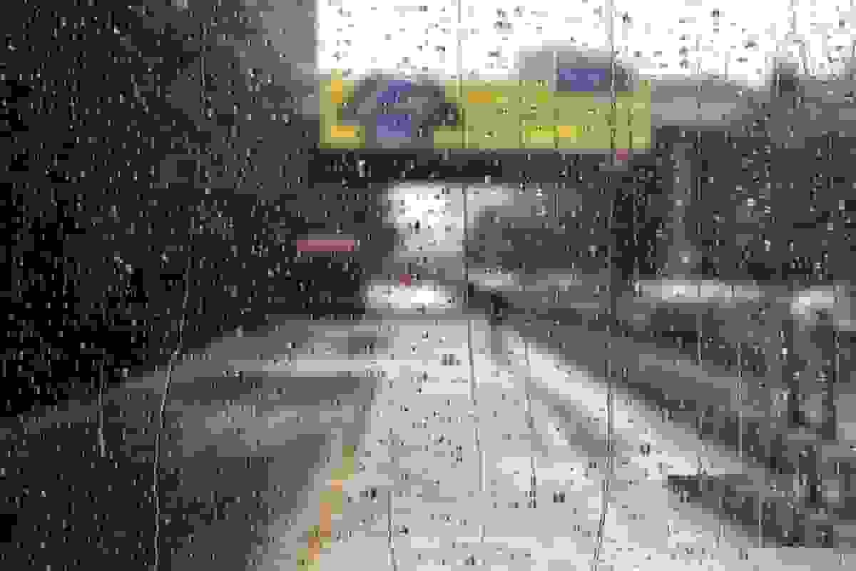 هواشناسی: باران و رعد و برق در راه تهران/ تداوم آلودگی هوا