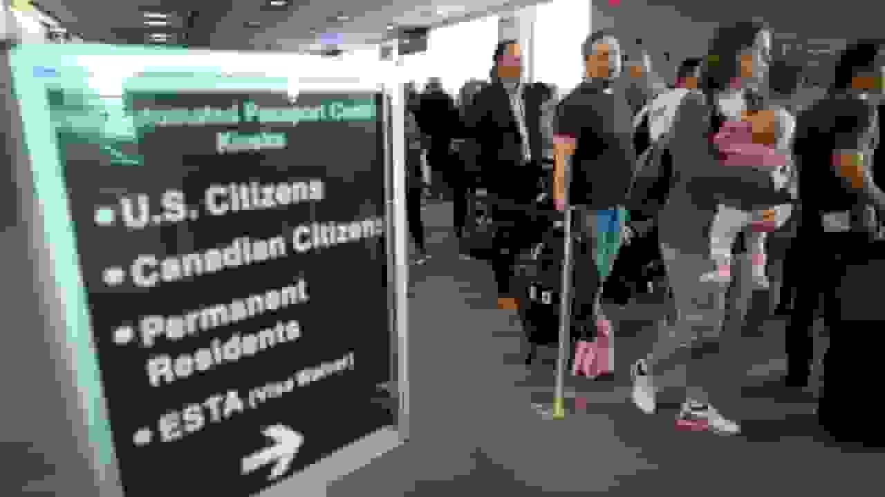 آمریکا ارائه اطلاعات شبکههای اجتماعی مسافران معاف از روادید را الزامی کرد