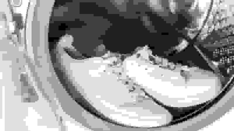 راهنمای کامل شستن کفش در ماشین لباسشویی