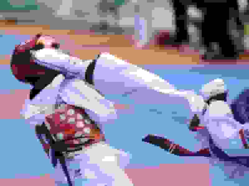 خوشحالی زینب شهریاری پس از کسب مدال طلای بازیهای آسیایی جوانان