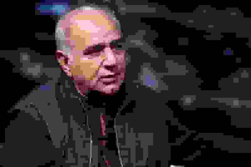 ماجرای به خطر افتادن جان پرویز پرستویی در فیلم بادیگارد