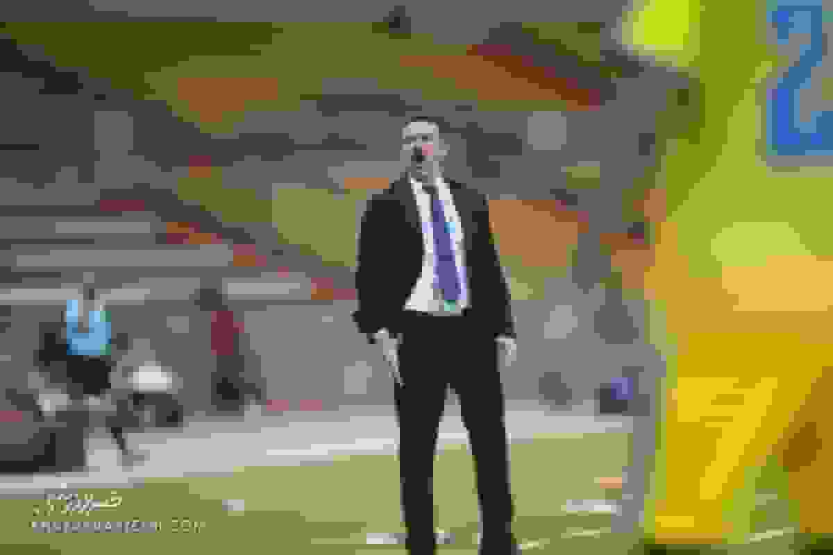 درگیری استراماچونی با مدیران استقلال بر سر کفش و لباس