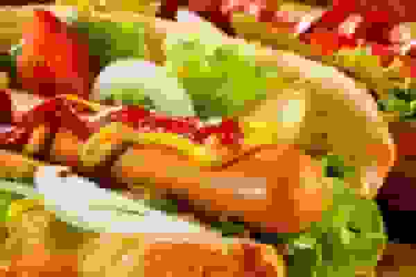 پایان گمانهزنیها درباره علت مرگ دو کودک در خانببین پس از مصرف فستفود