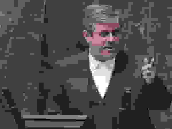 تاجگردون: حذف ارز ۲۸۵۰۰ تومانی اصلاحی به نفع مردم است