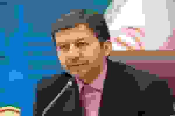 تشکیل دبیرخانه شهر خورشیدی اصفهان برای تسریع پروژههای انرژی تجدیدپذیر