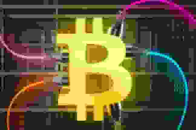 ریزش ۰.۹ درصدی بازار رمزارزها؛ بیتکوین در مرز ۱۱۳ هزار دلار