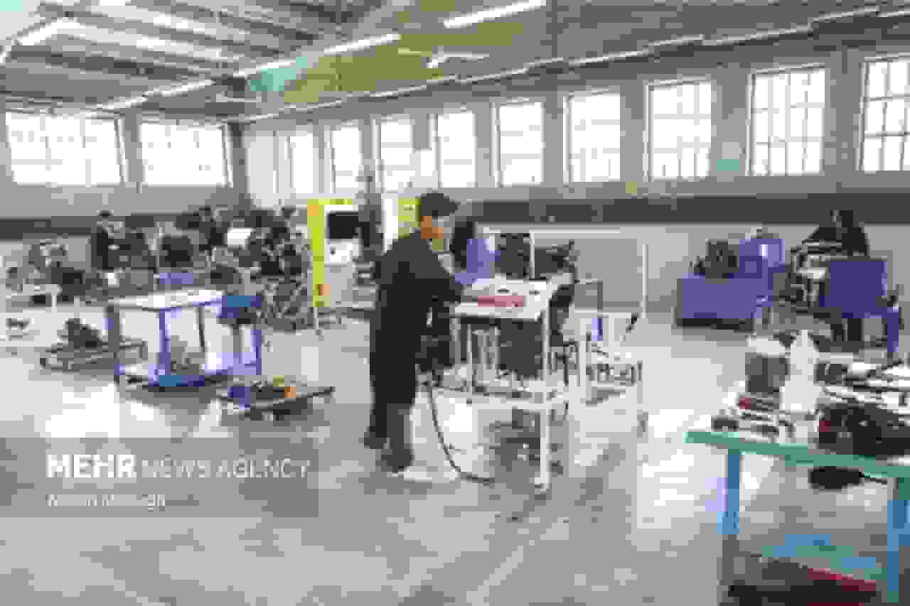 رئیسی: ۱۰ هزار نفر در ایلام آموزش فنی و حرفهای فرا گرفتند