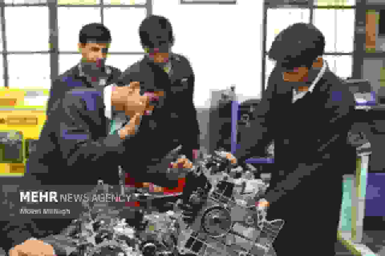 حجیپور: ۲۰۰ هزار ساعت آموزش فنی و حرفهای در شیروان ارائه شد