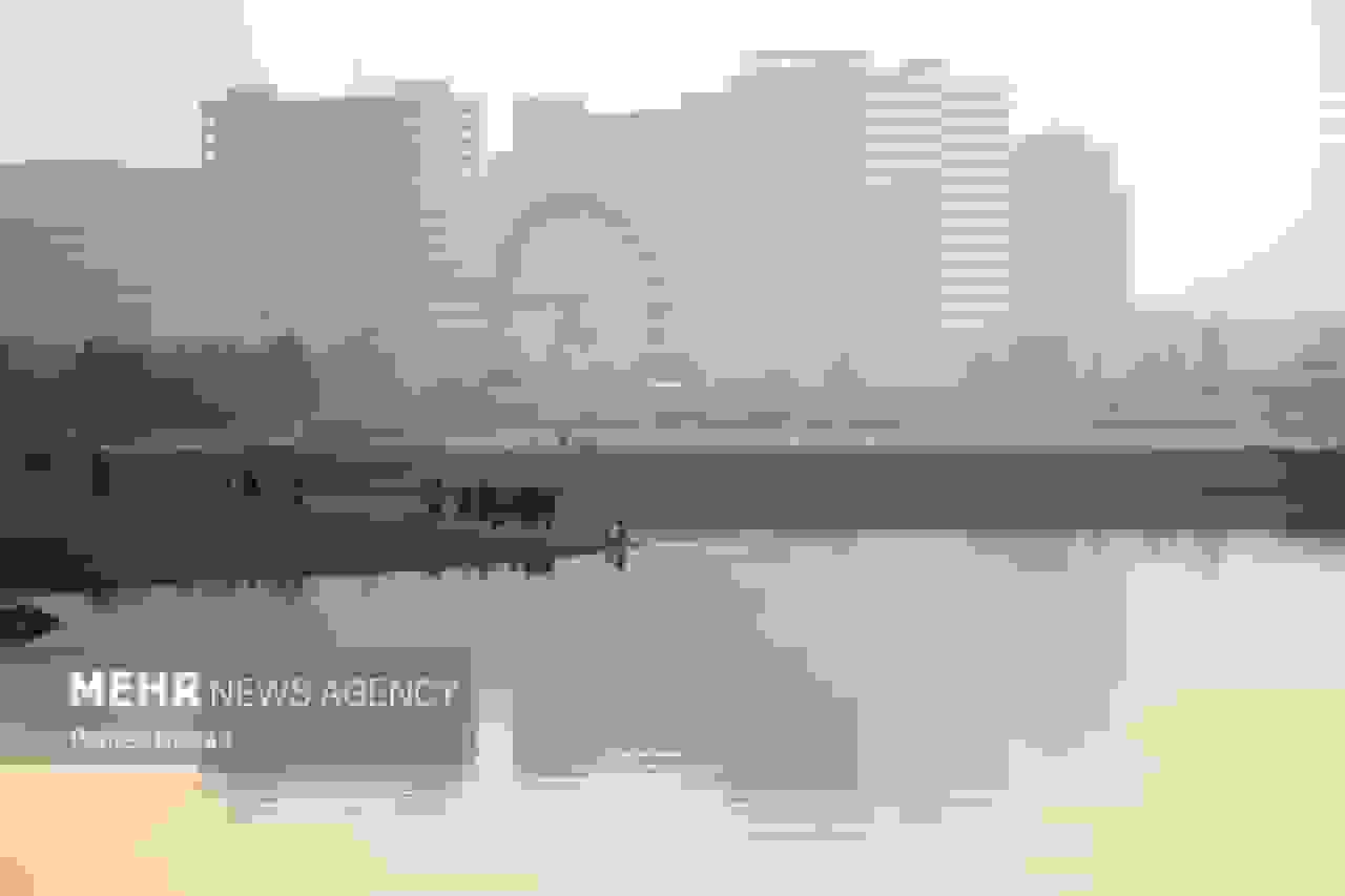 آزادسازی ۵۰ هزار ماهی کپور در دریاچه شهدای خلیج فارس