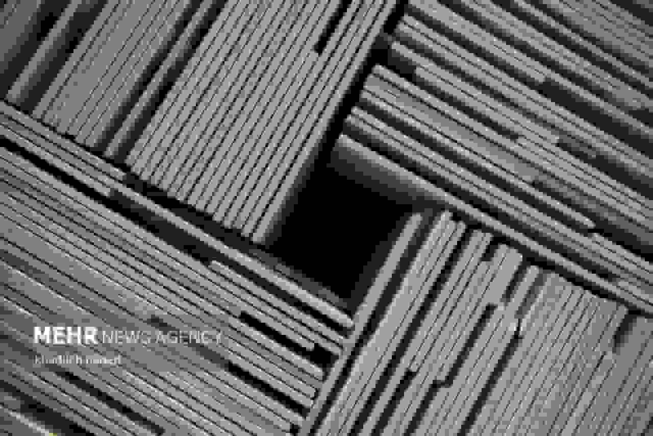 بهبود دکوراسیون داخلی با کاشی شیشهای ضدخش و اسید ایرانی
