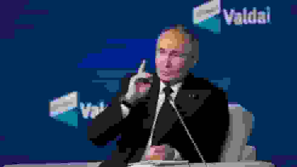 فیودور لوکیانوف: اروپای غربی باید دست مسکو را رها کند و با افول خود روبرو شود