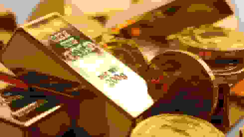 طلا ممکن است به ۱۰,۰۰۰ دلار برسد – رئیس جیپیمورگان