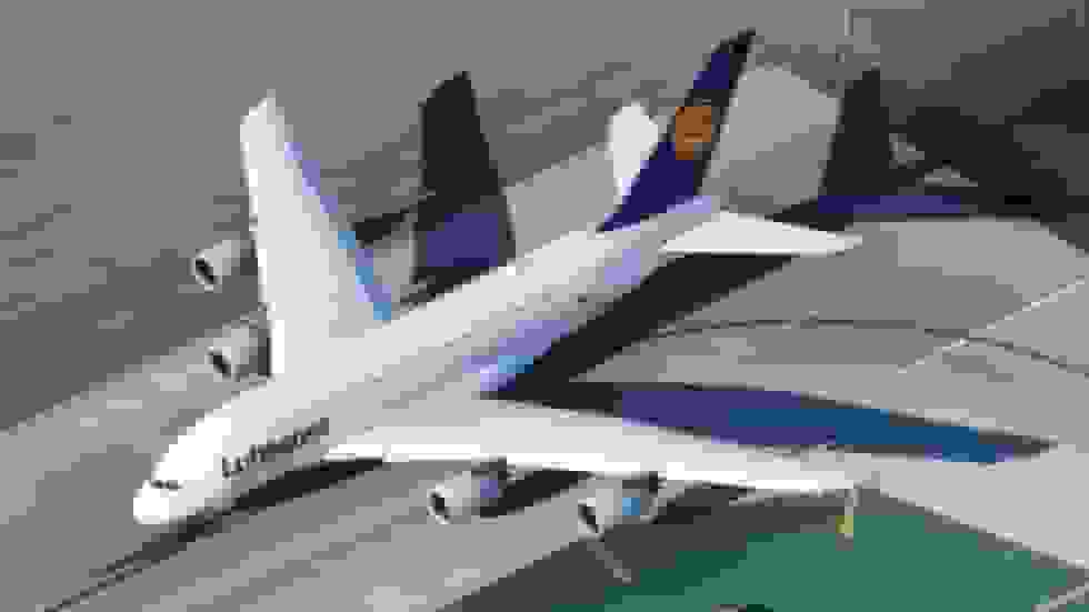 لوفتهانزا ۱۰۰ پرواز داخلی هفتگی را لغو میکند