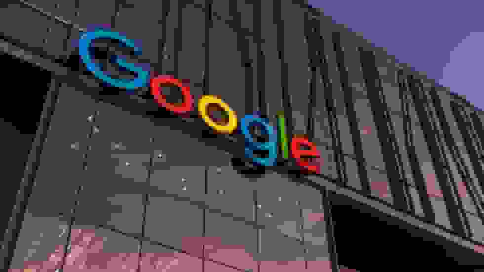 گوگل به دلیل استفاده از هوش مصنوعی برای جاسوسی از کاربران مورد پیگرد قانونی قرار گرفت