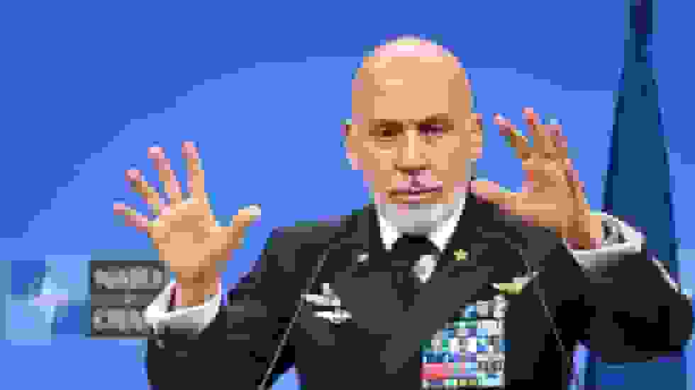 ناتو نیاز به رویکرد تهاجمیتر در برابر روسیه دارد – فرمانده ارشد