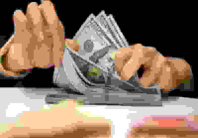 قطع اینترنت افغانستان و توقف اعلام نرخ لحظهای دلار تهران در تلگرام