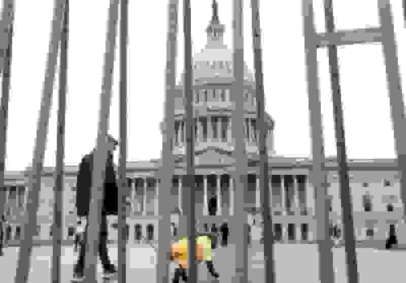 سنای آمریکا لایحه پایان تعطیلی طولانی دولت را رد کرد