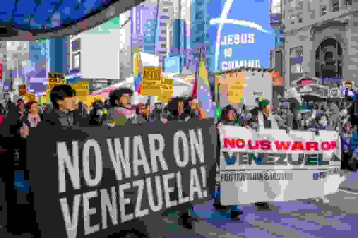 اعتراضات گسترده در آمریکا و اروپا علیه سیاستهای آمریکا و در حمایت از مادورو