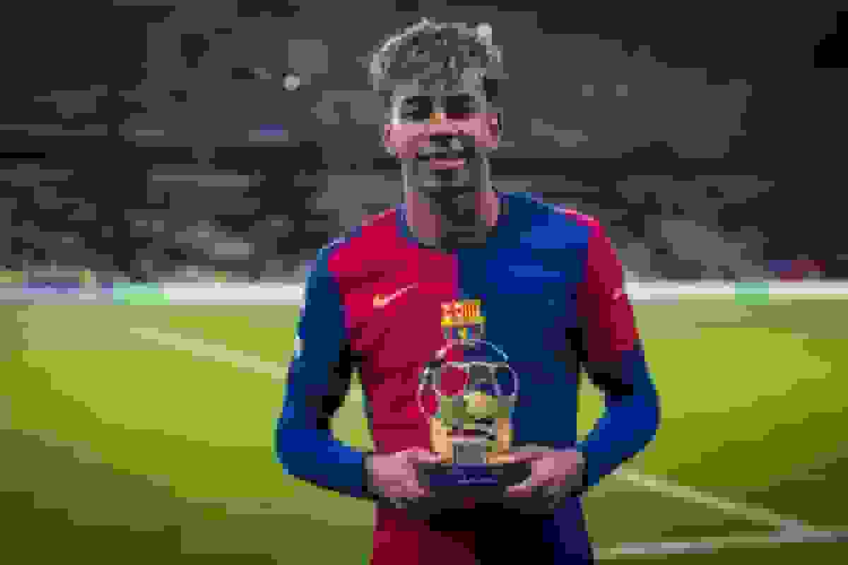 ۱۰ فوتبالیستی که بیشترین درآمد را در سال ۲۰۲۵ داشتهاند