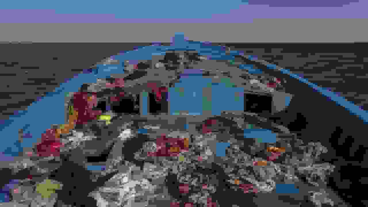 حادثه غرق شدن قایق پناهجویان در آبهای لیبی: ۴۲ نفر مفقود و احتمالاً کشته شدهاند