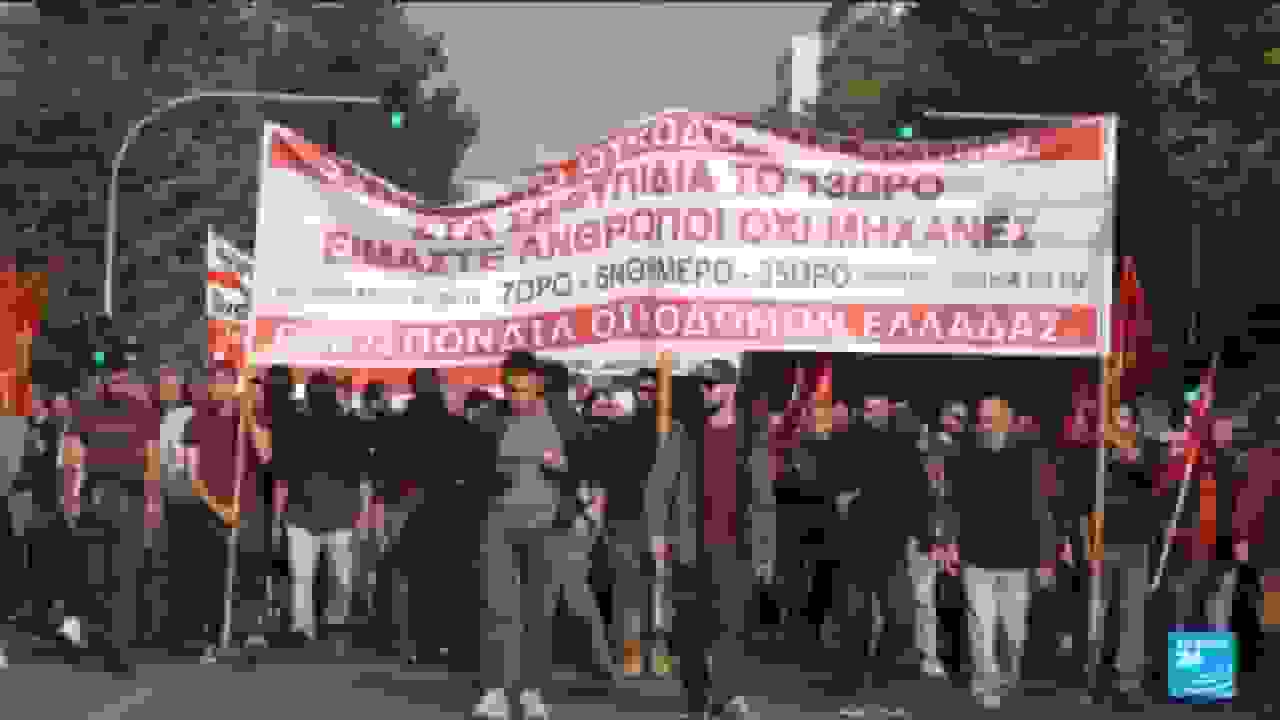 نمایندگان پارلمان یونان در حال رایگیری درباره لایحه 13 ساعته کار در میان اعتصاب گسترده