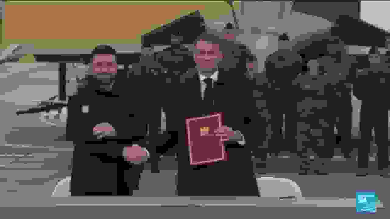 امضای توافقنامه خرید ۱۰۰ فروند جنگنده رافال توسط اوکراین بین ماکرون و زلنسکی