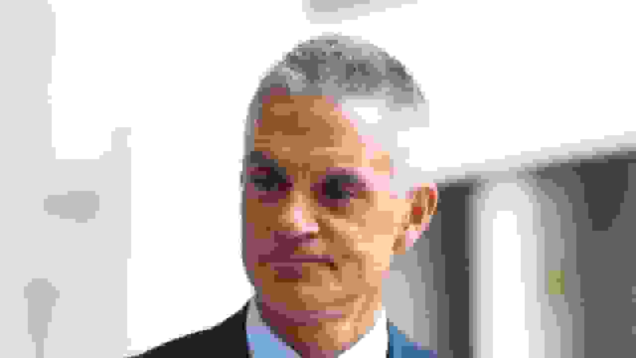 مدیر بیبیسی به دنبال انتقادات از ویرایش مستند ترامپ استعفا داد