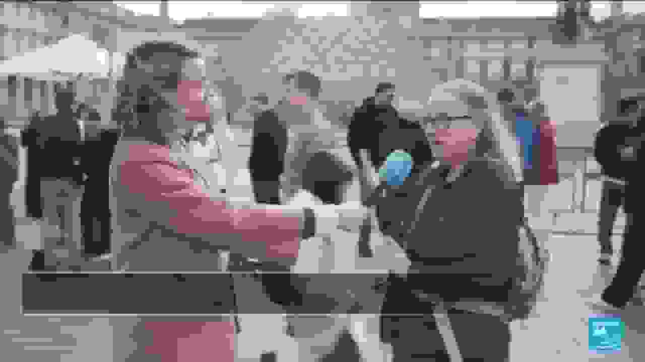 موزه لوور پس از سرقت جواهرات یک روز دیگر تعطیل میماند