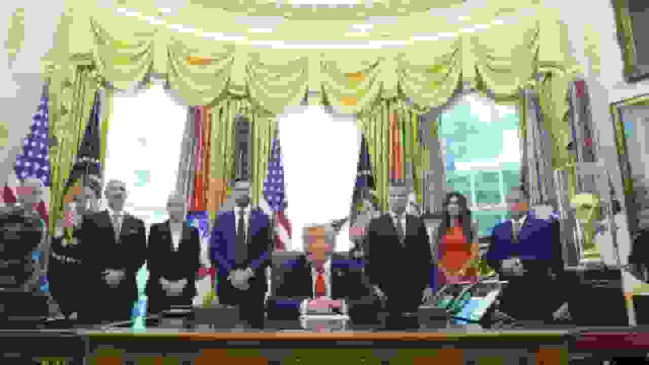 ترامپ درخواستهای مهاجرت از 19 کشور «پرریسک» را متوقف میکند