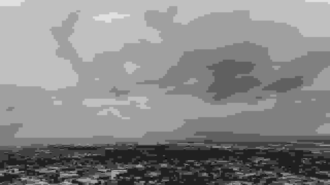 طوفان ملیسا به دسته ۵ شدت یافت و جامائیکا برای برخورد آماده میشود