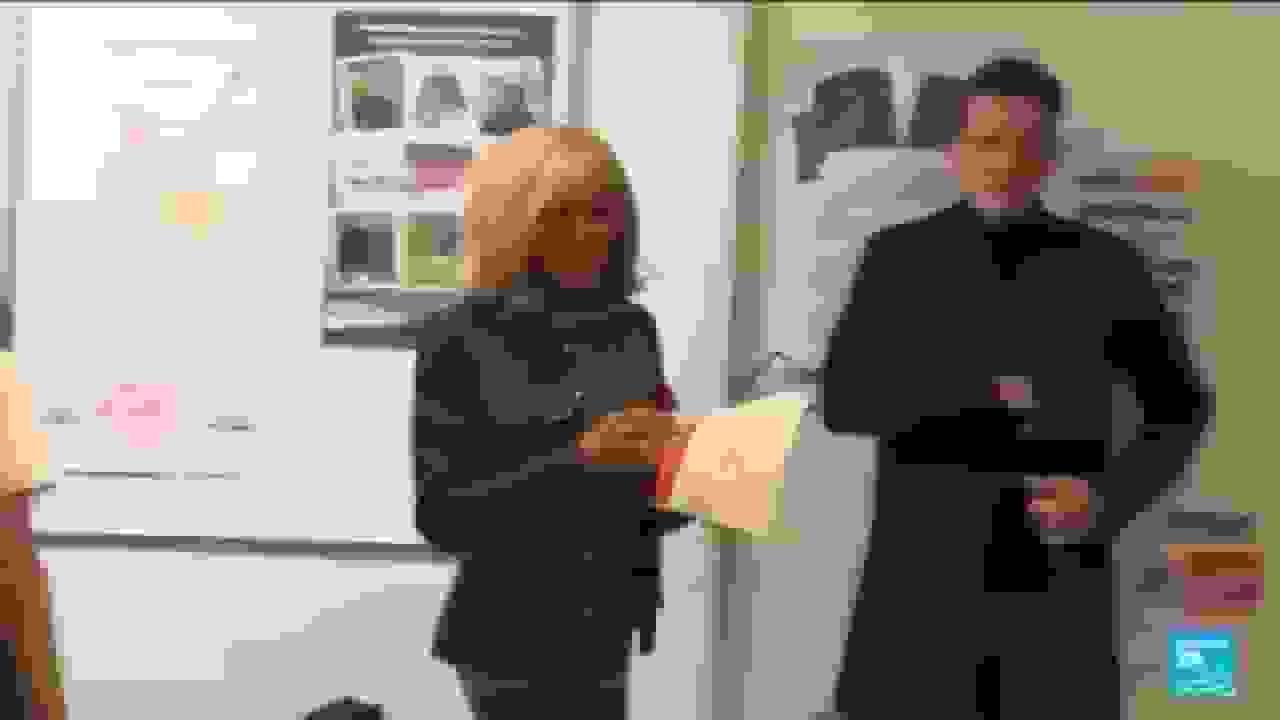 محاکمه آزار و اذیت بریژیت ماکرون در پاریس آغاز شد